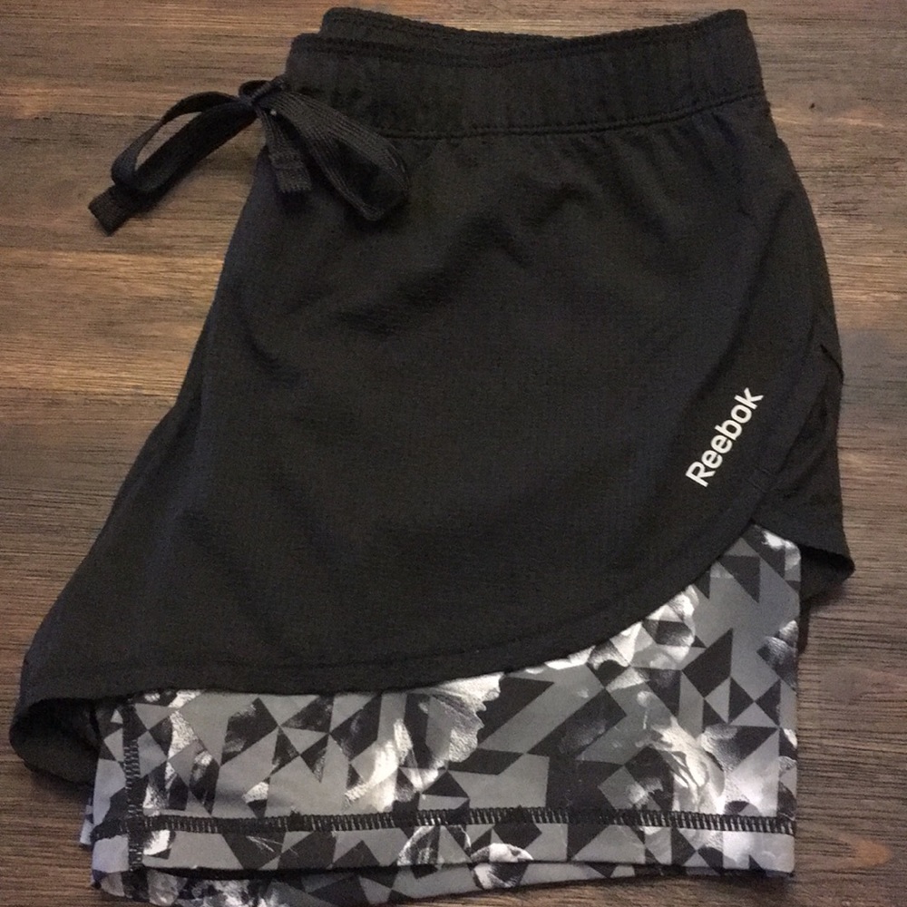 Reebok black and gray running shorts size L